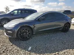 5YJ3E1EA1JF156010 2018 TESLA MODEL 3
