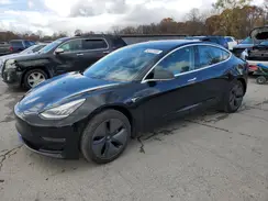 5YJ3E1EA1JF156976 2018 TESLA MODEL 3