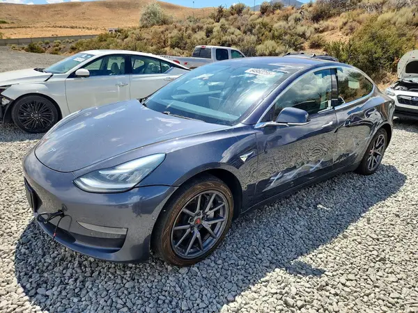 5YJ3E1EA1JF158212 2018 TESLA MODEL 3 - Image 1