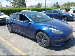 5YJ3E1EA1JF161031 2018 TESLA MODEL 3