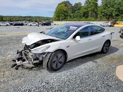 5YJ3E1EA1JF161692 2018 TESLA MODEL 3