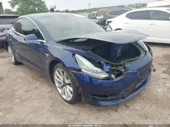 5YJ3E1EA1JF164463 2018 TESLA MODEL 3