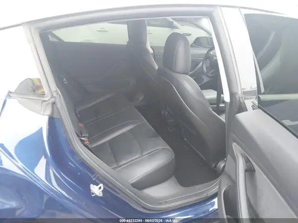 5YJ3E1EA1JF164463 2018 TESLA MODEL 3 - Image 8