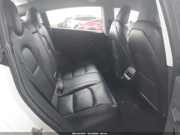 5YJ3E1EA1JF164818 2018 TESLA MODEL 3 - Image 8
