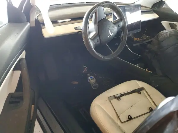 5YJ3E1EA1JF168142 2018 TESLA MODEL 3 - Image 8