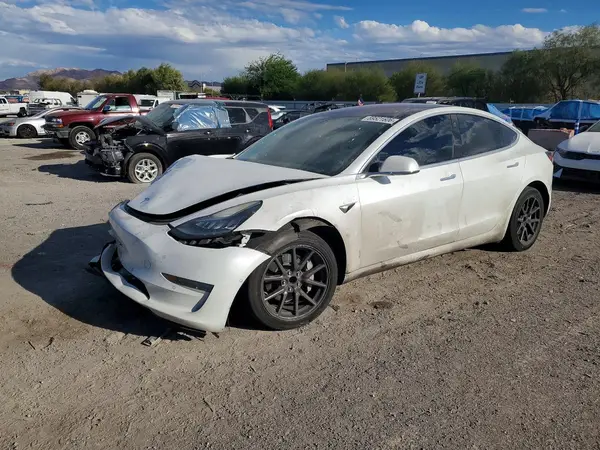 5YJ3E1EA1JF168867 2018 TESLA MODEL 3 - Image 1