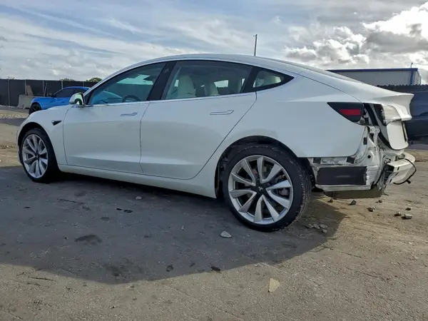 5YJ3E1EA1JF169601 2018 TESLA MODEL 3 - Image 2