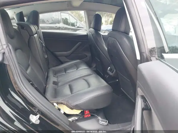 5YJ3E1EA1JF171879 2018 TESLA MODEL 3 - Image 8