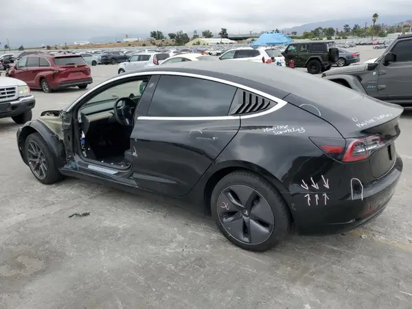 5YJ3E1EA1JF172918 2018 TESLA MODEL 3 - Image 2