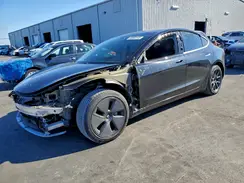 5YJ3E1EA1JF173342 2018 TESLA MODEL 3