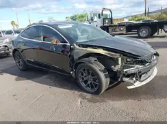 5YJ3E1EA1JF173633 2018 TESLA MODEL 3