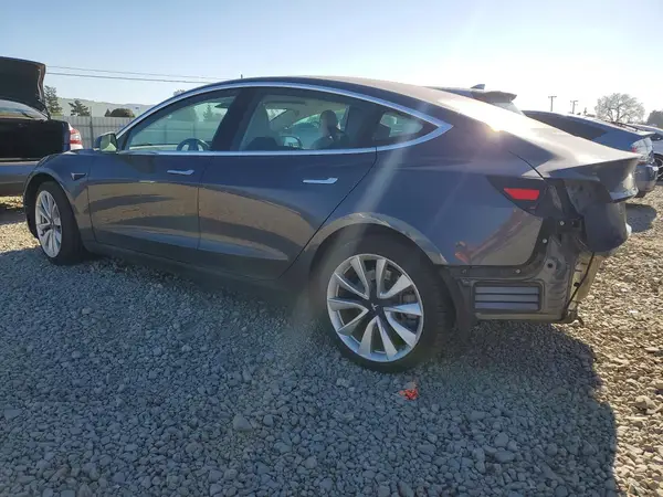 5YJ3E1EA1JF178069 2018 TESLA MODEL 3 - Image 2