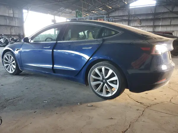 5YJ3E1EA1JF178301 2018 TESLA MODEL 3 - Image 2