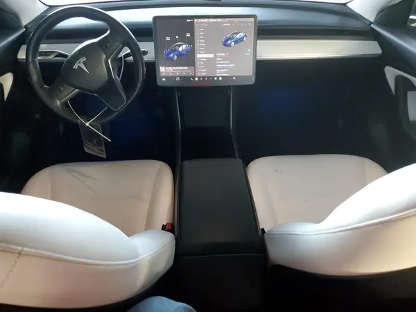 5YJ3E1EA1JF178301 2018 TESLA MODEL 3 - Image 8