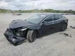 5YJ3E1EA1KF189977 2019 TESLA MODEL 3