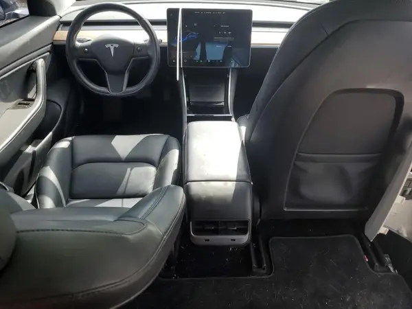 5YJ3E1EA1KF190479 2019 TESLA MODEL 3 - Image 8