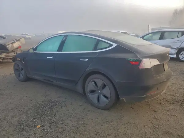 5YJ3E1EA1KF193141 2019 TESLA MODEL 3 - Image 2