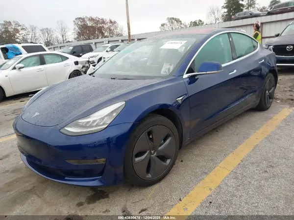 5YJ3E1EA1KF193592 2019 TESLA MODEL 3 - Image 2