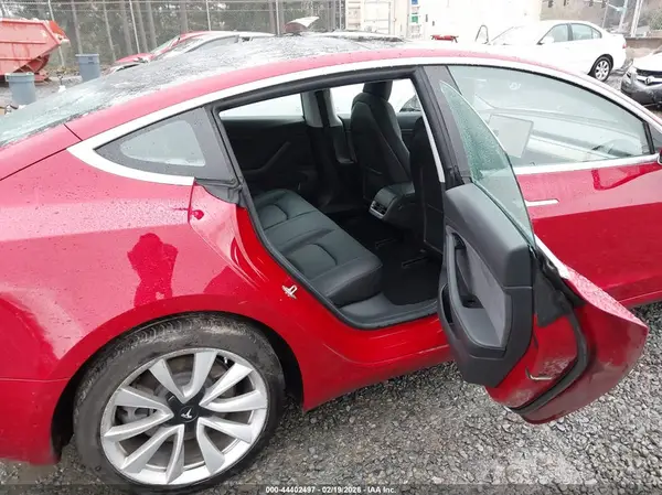 5YJ3E1EA1KF197268 2019 TESLA MODEL 3 - Image 8