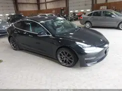5YJ3E1EA1KF297953 2019 TESLA MODEL 3