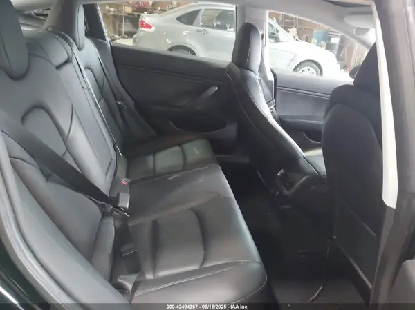 5YJ3E1EA1KF297953 2019 TESLA MODEL 3 - Image 8