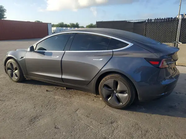 5YJ3E1EA1KF298374 2019 TESLA MODEL 3 - Image 2