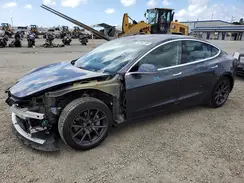5YJ3E1EA1KF298858 2019 TESLA MODEL 3