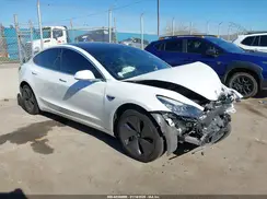 5YJ3E1EA1KF300110 2019 TESLA MODEL 3