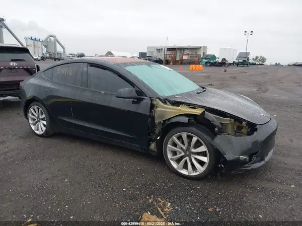 5YJ3E1EA1KF300494 2019 TESLA MODEL 3 - Image 1