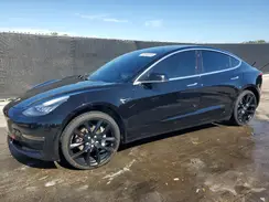 5YJ3E1EA1KF301600 2019 TESLA MODEL 3