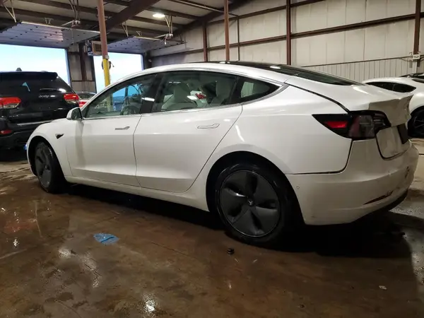 5YJ3E1EA1KF302018 2019 TESLA MODEL 3 - Image 2