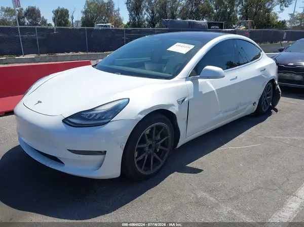 5YJ3E1EA1KF302049 2019 TESLA MODEL 3 - Image 2