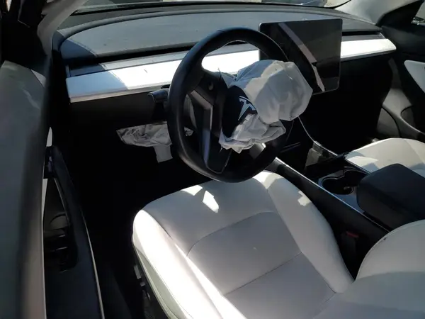 5YJ3E1EA1KF302293 2019 TESLA MODEL 3 - Image 8