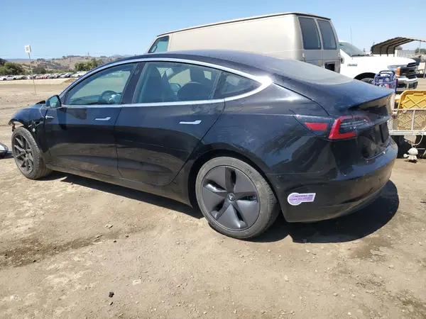 5YJ3E1EA1KF306134 2019 TESLA MODEL 3 - Image 2