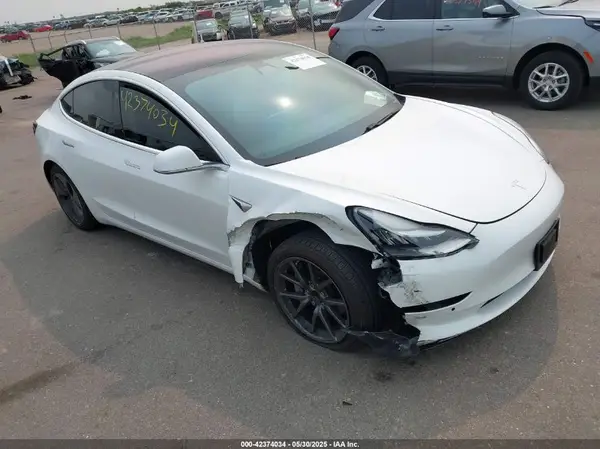 5YJ3E1EA1KF310118 2019 TESLA MODEL 3 - Image 1