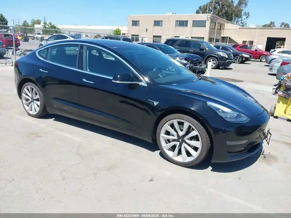 5YJ3E1EA1KF310717 2019 TESLA MODEL 3 - Image 1