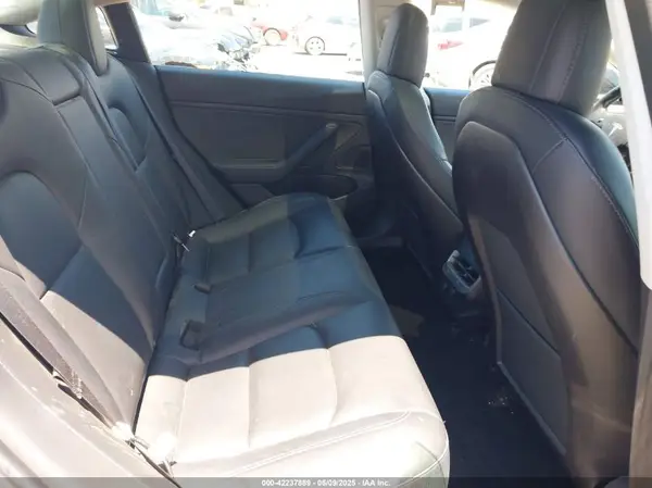 5YJ3E1EA1KF310717 2019 TESLA MODEL 3 - Image 8