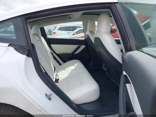 5YJ3E1EA1KF312516 2019 TESLA MODEL 3 - Image 8