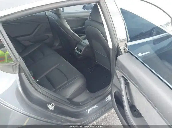 5YJ3E1EA1KF313651 2019 TESLA MODEL 3 - Image 8