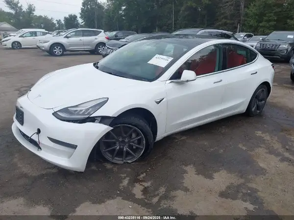 5YJ3E1EA1KF318011 2019 TESLA MODEL 3 - Image 2
