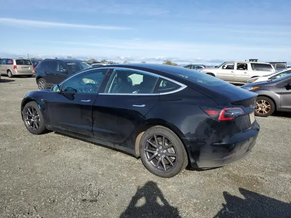 5YJ3E1EA1KF321488 2019 TESLA MODEL 3 - Image 2