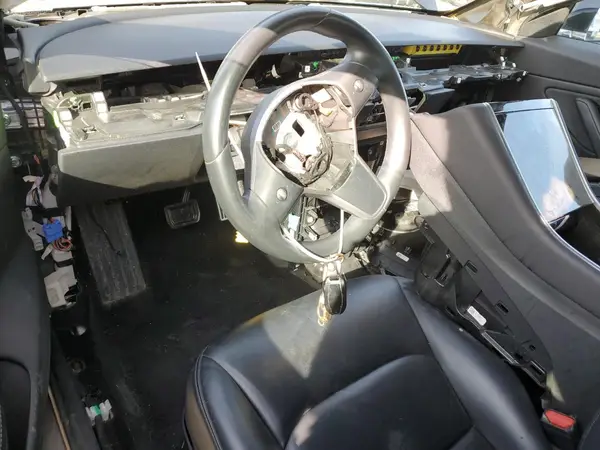 5YJ3E1EA1KF321488 2019 TESLA MODEL 3 - Image 8