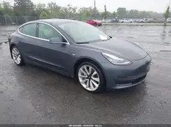 5YJ3E1EA1KF327100 2019 TESLA MODEL 3