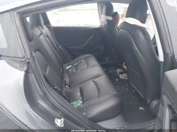 5YJ3E1EA1KF327100 2019 TESLA MODEL 3 - Image 8