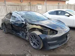 5YJ3E1EA1KF329364 2019 TESLA MODEL 3