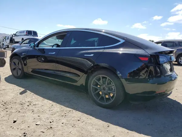 5YJ3E1EA1KF395851 2019 TESLA MODEL 3 - Image 2