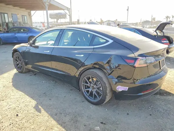 5YJ3E1EA1KF399656 2019 TESLA MODEL 3 - Image 2