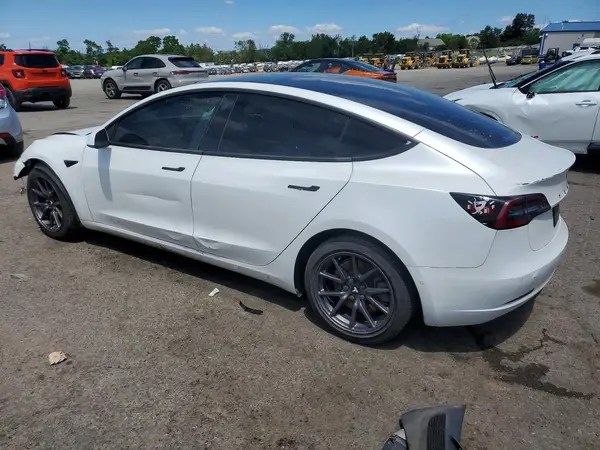 5YJ3E1EA1KF401390 2019 TESLA MODEL 3 - Image 2