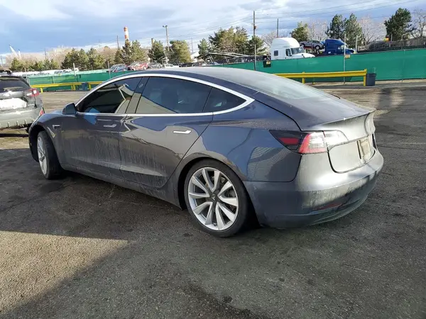 5YJ3E1EA1KF402040 2019 TESLA MODEL 3 - Image 2