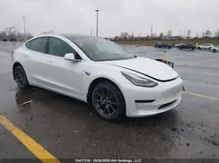5YJ3E1EA1KF403365 2019 TESLA MODEL 3